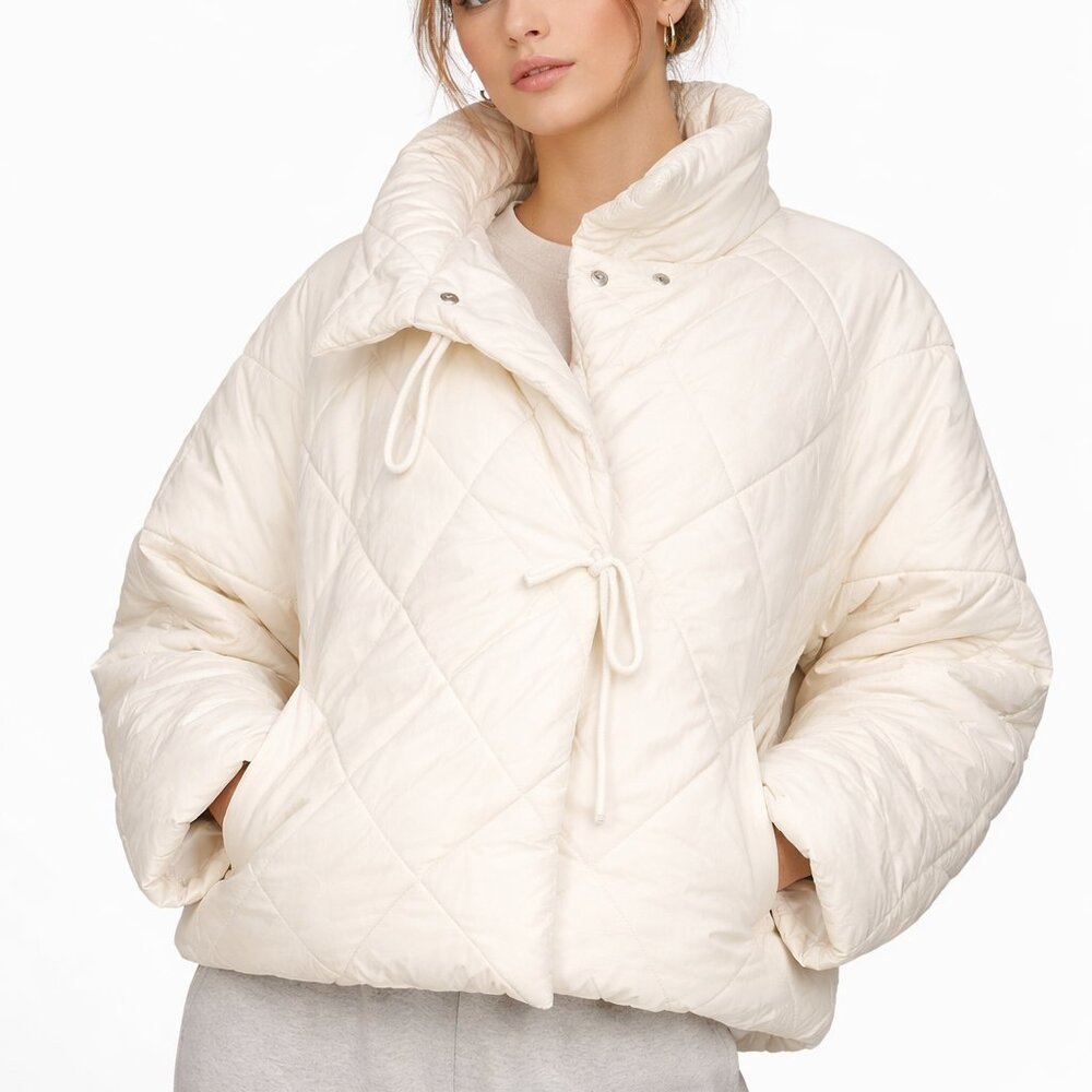 Ivory Quilted Puffer Jacket Women Small Drawstring Collar Vintage Inspired Ski